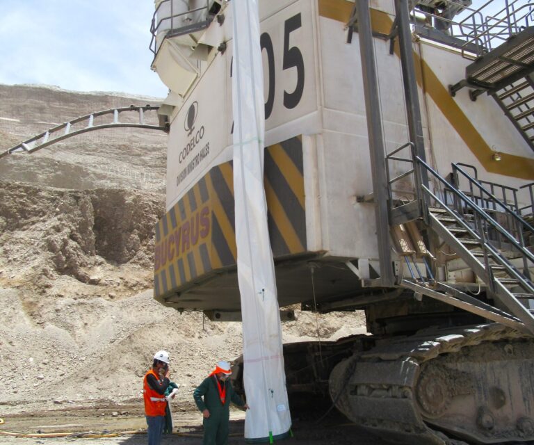 Tobogán de Evacuación en Pala Minera